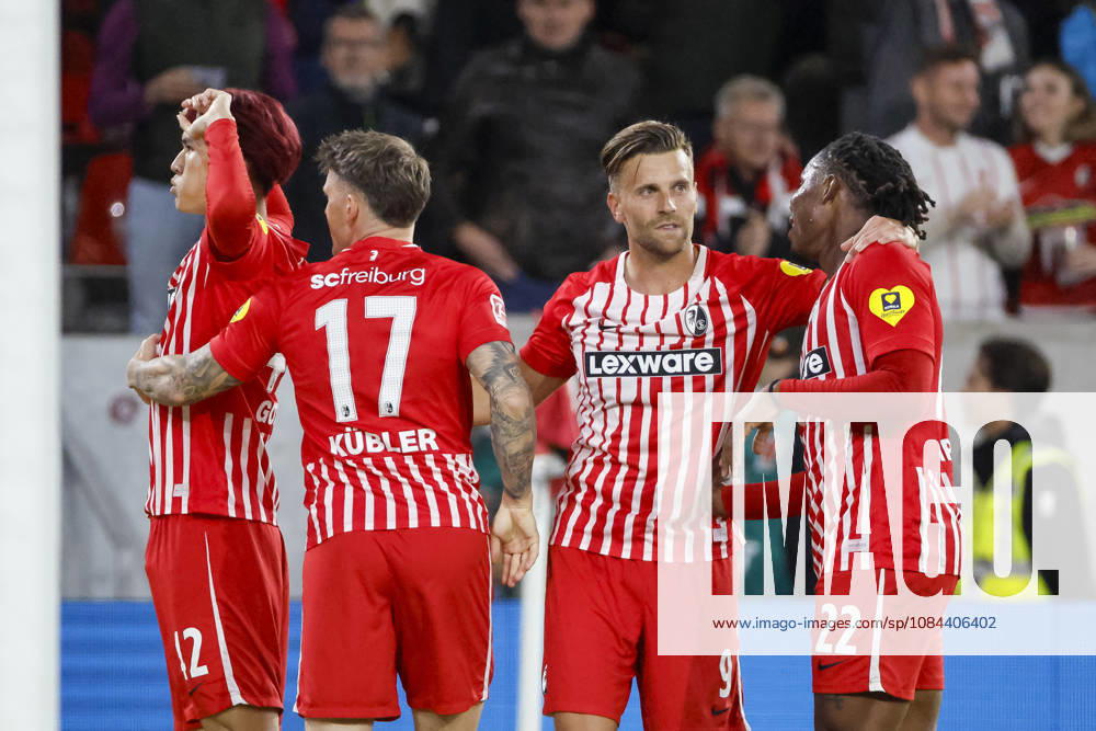 SC Freiburg celebrates Keisuke Goto s goal to make it 2–1, SC Freiburg, 42, joy, excitement, positive emotions, goal, Germany, soccer, Bundesliga 1, Matchday 5, 2026–2027, SC Freiburg vs. FC Schalke 04, October 11, 2026, Freiburg im Breisgau, Europa-Park Stadium, Germany