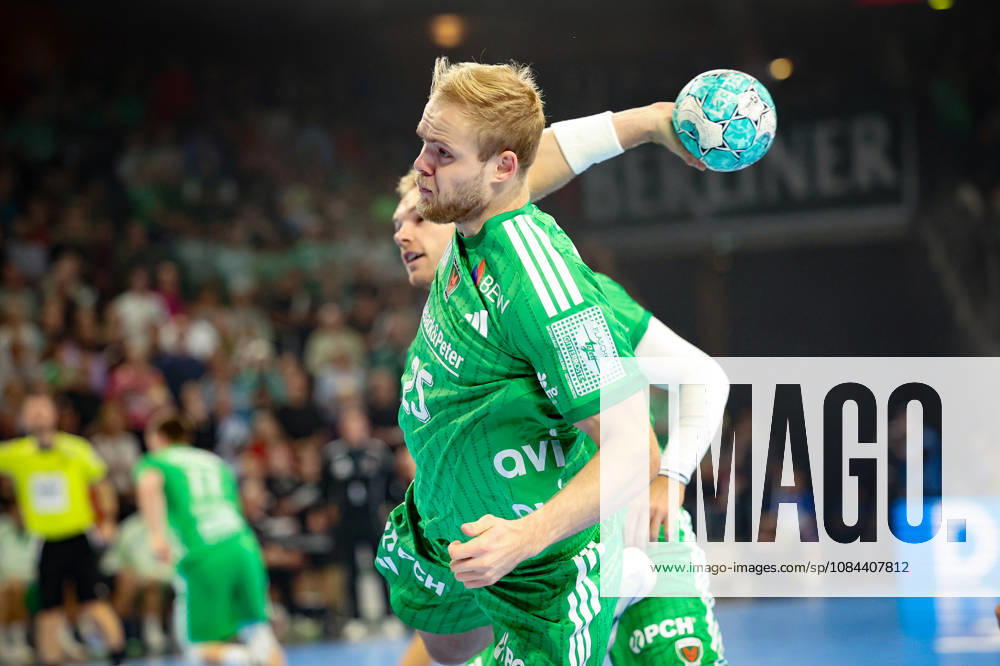 Handball, Opel HBL, 2026–2027 Season, 1st HBL, Füchse Berlin vs. TBV Lemgo Lippe, Max Schmeling Hall, Matthes Langhoff (Füchse Berlin), No. 25 (forward), Berlin, Deutschkand