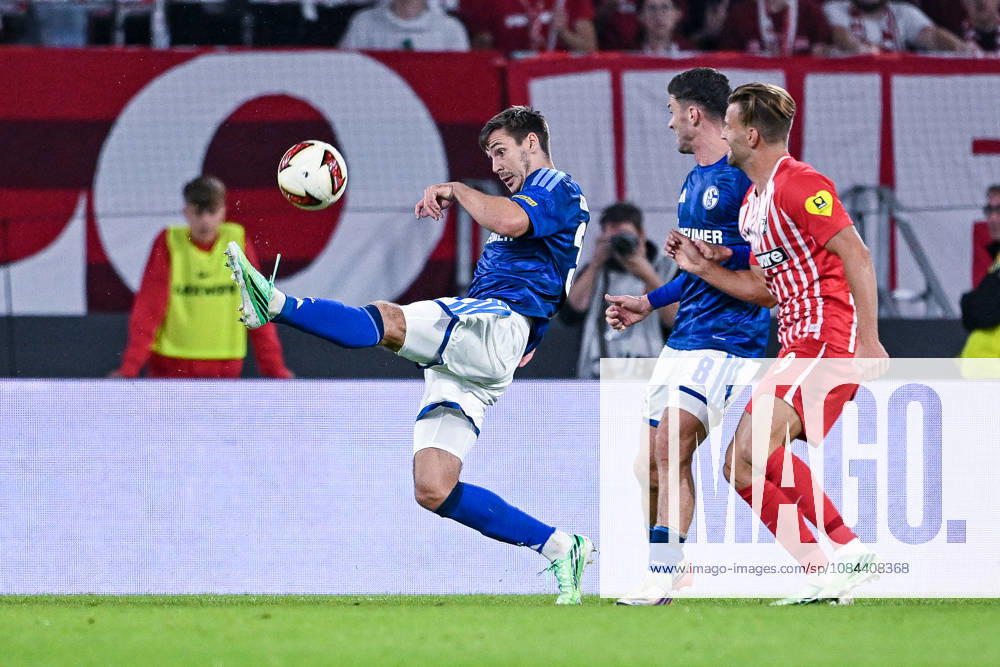 Soccer, 2026–2027 Season, Bundesliga, SC Freiburg vs. FC Schalke 04, Maximilian Wöber, FC Schalke 04 xRHR PHOTO YYx