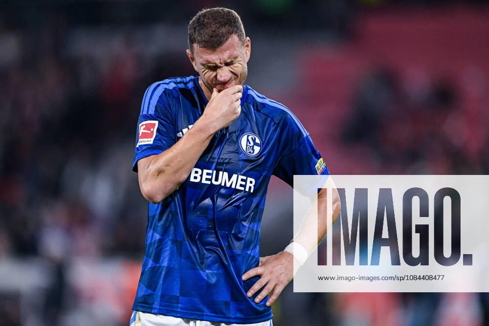 Soccer, 2026–2027 Season, Bundesliga, SC Freiburg vs. FC Schalke 04, Edin Džeko, FC Schalke 04 xRHR PHOTO YYx