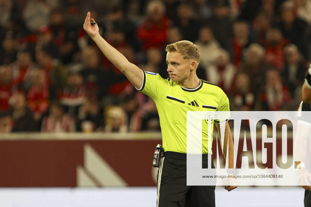 Referee Sebastian Hilsberg gestures during the 3. Liga match between Fortuna Düsseldorf and SC Verl at the Merkur Spiel Arena on October 11, 2026, in Düsseldorf, Germany. Photo by Oliver Kaelke, DeFodi Images. Referee Sebastian Hilsberg gestures during the 3. Liga match between Fortuna Düsseldorf and SC Verl at Merkur Spiel Arena on October 11, 2026 in Düsseldorf, Germany. Photo by Oliver Kaelke, DeFodi Images. DFB and DFL regulations prohibit any use of photographs as image sequences and or quasi-video. Photo by Oliver Kaelke, DeFodi Images.