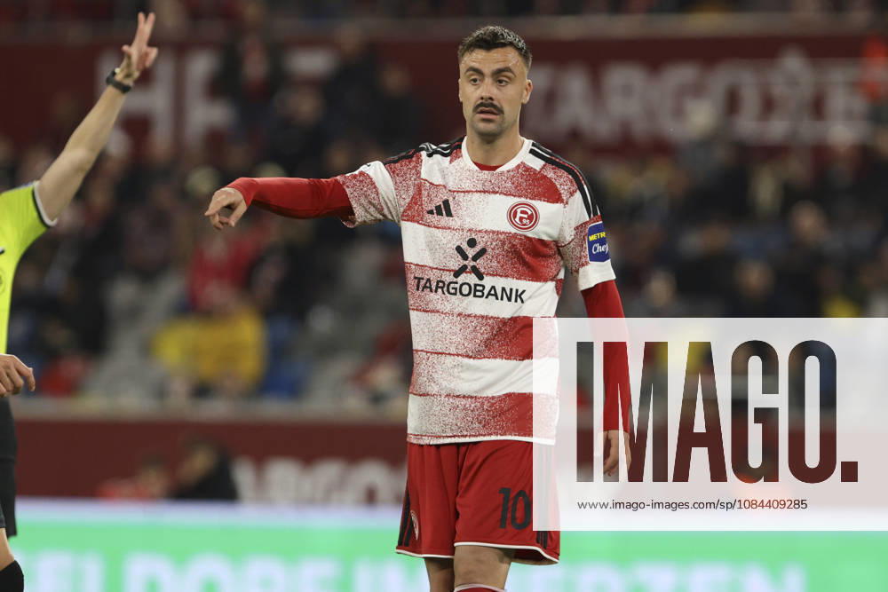 Philipp Foerster of Fortuna Düsseldorf gesticulates during the 3. Liga match between Fortuna Düsseldorf and SC Verl at Merkur Spiel Arena on October 11, 2026, in Düsseldorf, Germany. Photo by Oliver Kaelke, DeFodi Images. Philipp Foerster of Fortuna Düsseldorf gestures during the 3. Liga match between Fortuna Düsseldorf and SC Verl at Merkur Spiel Arena on October 11, 2026 in Düsseldorf, Germany. Photo by Oliver Kaelke, DeFodi Images. DFB and DFL regulations prohibit any use of photographs as image sequences and or quasi-video. Photo by Oliver Kaelke, DeFodi Images.