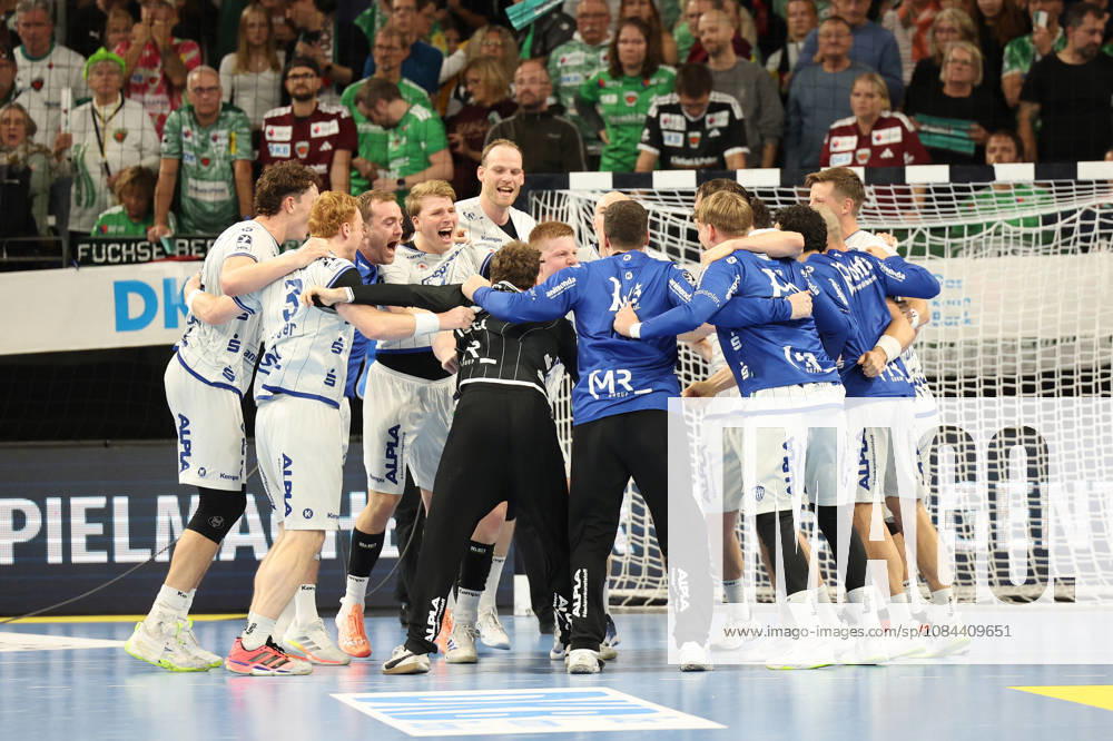 Handball, Opel HBL, 2026–2027 Season, 1st HBL, Füchse Berlin vs. TBV Lemgo Lippe, Max Schmeling Hall, Lemgo Celebrates Victory, Berlin, German