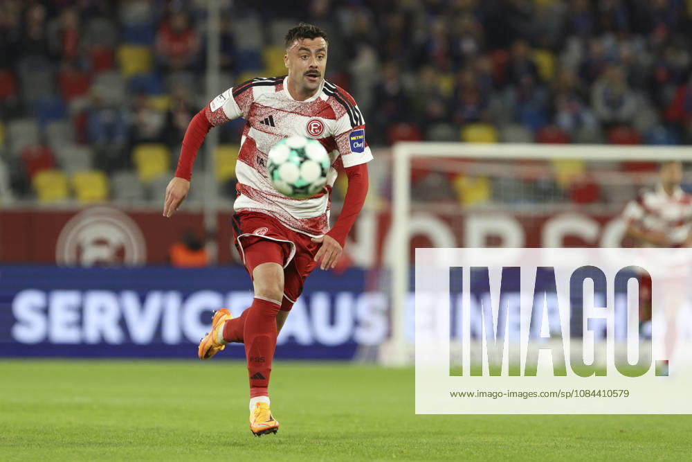 Philipp Foerster of Fortuna Düsseldorf in action, on the ball, making a solo play during the 3. Liga match between Fortuna Düsseldorf and SC Verl at the Merkur Spiel Arena on October 11, 2026, in Düsseldorf, Germany. Photo by Oliver Kaelke, DeFodi Images. Philipp Foerster of Fortuna Düsseldorf controls the ball during the 3. Liga match between Fortuna Düsseldorf and SC Verl at Merkur Spiel Arena on October 11, 2026 in Düsseldorf, Germany. Photo by Oliver Kaelke, DeFodi Images. DFB and DFL regulations prohibit any use of photographs as image sequences and or quasi-video. Photo by Oliver Kaelke, DeFodi Images.