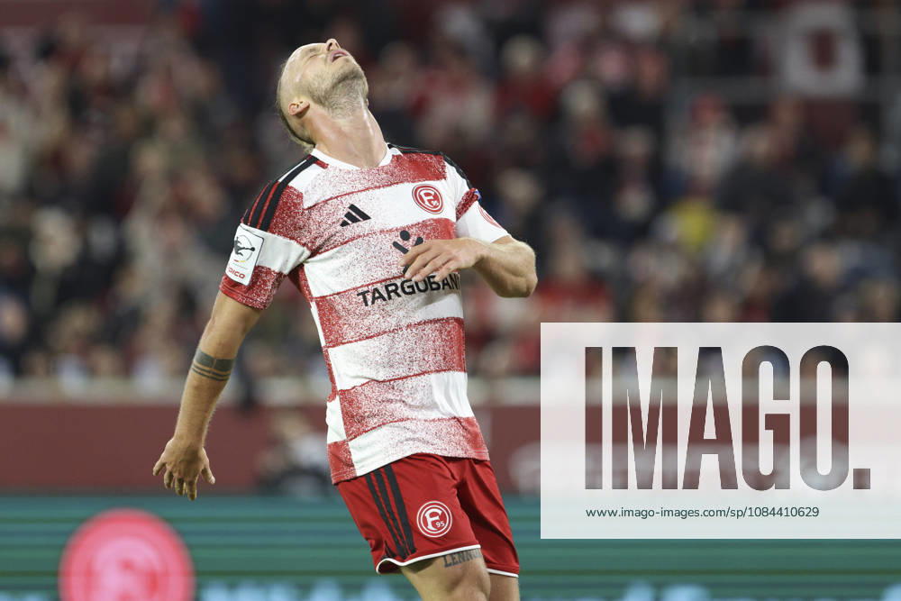 Jorrit Hendrix of Fortuna Düsseldorf looks disappointed and gestures during the 3. Liga match between Fortuna Düsseldorf and SC Verl at the Merkur Spiel Arena on October 11, 2026, in Düsseldorf, Germany. Photo by Oliver Kaelke, DeFodi Images. Jorrit Hendrix of Fortuna Düsseldorf looks dejected and gestures during the 3. Liga match between Fortuna Düsseldorf and SC Verl at Merkur Spiel Arena on October 11, 2026 in Düsseldorf, Germany. Photo by Oliver Kaelke, DeFodi Images. DFB and DFL regulations prohibit any use of photographs as image sequences and or quasi-video. Photo by Oliver Kaelke, DeFodi Images.