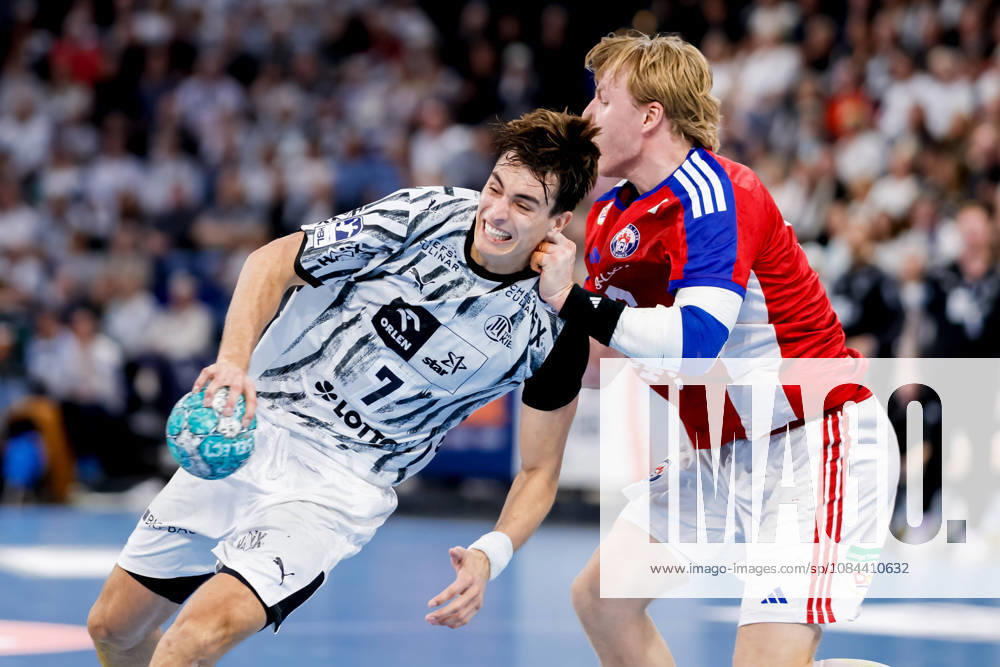 Kiel, October 11, 2026; Handball, 2026–27 Bundesliga 1, THW Kiel vs. Handball Club Hamburg; Julian Köster (THW Kiel), 7; Martin Hovde (HC Hamburg), 81