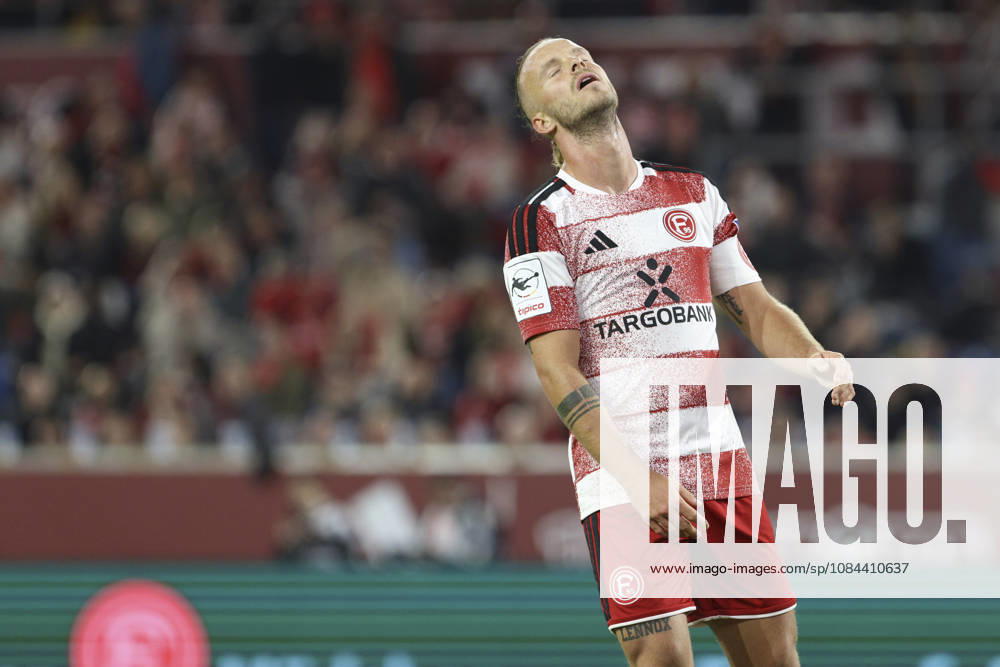 Jorrit Hendrix of Fortuna Düsseldorf looks disappointed and gestures during the 3. Liga match between Fortuna Düsseldorf and SC Verl at the Merkur Spiel Arena on October 11, 2026, in Düsseldorf, Germany. Photo by Oliver Kaelke, DeFodi Images. Jorrit Hendrix of Fortuna Düsseldorf looks dejected and gestures during the 3. Liga match between Fortuna Düsseldorf and SC Verl at Merkur Spiel Arena on October 11, 2026 in Düsseldorf, Germany. Photo by Oliver Kaelke, DeFodi Images. DFB and DFL regulations prohibit any use of photographs as image sequences and or quasi-video. Photo by Oliver Kaelke, DeFodi Images.