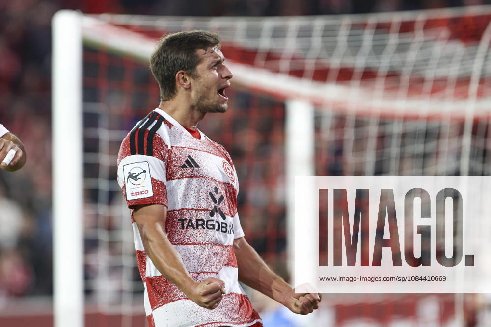 Tim Oberdorf of Fortuna Düsseldorf celebrates his goal, which made the score 1–0, during the 3. Liga match between Fortuna Düsseldorf and SC Verl at the Merkur Spiel Arena on October 11, 2026, in Düsseldorf, Germany. Photo by Oliver Kaelke, DeFodi Images. Tim Oberdorf of Fortuna Düsseldorf celebrates after scoring his team’s first goal during the 3. Liga match between Fortuna Düsseldorf and SC Verl at Merkur Spiel Arena on October 11, 2026 in Düsseldorf, Germany. Photo by Oliver Kaelke, DeFodi Images. DFB and DFL regulations prohibit any use of photographs as image sequences and or quasi-video. Photo by Oliver Kaelke, DeFodi Images.