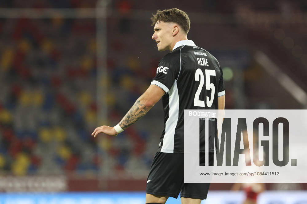 Tim Heike of SC Verl gestures during the 3. Liga match between Fortuna Düsseldorf and SC Verl at the Merkur Spiel Arena on October 11, 2026, in Düsseldorf, Germany. Photo by Oliver Kaelke, DeFodi Images. Tim Heike of SC Verl gestures during the 3. Liga match between Fortuna Düsseldorf and SC Verl at Merkur Spiel Arena on October 11, 2026 in Düsseldorf, Germany. Photo by Oliver Kaelke, DeFodi Images. DFB and DFL regulations prohibit any use of photographs as image sequences and or quasi-video. Photo by Oliver Kaelke, DeFodi Images.