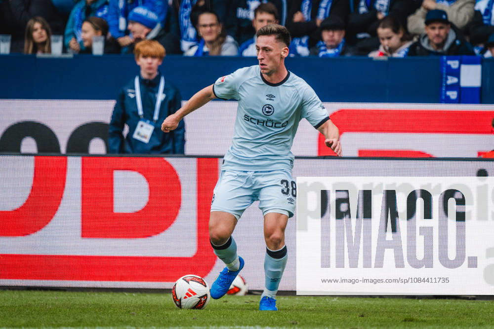 Bochum, Germany October 11, 2026 2. Bundesliga 2026–2027 Matchday 7 VfL Bochum 1848 vs. DSC Arminia Bielefeld Pictured: Marius Wörl (Woerl) of DSC in possession of the ball. DFL and DFB regulations prohibit any use of photographs as image sequences and or quasi-video. Vonovia Ruhrstadion, North Rhine-Westphalia