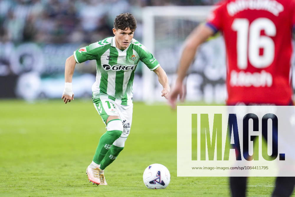 Fran Garcia of Real Betis Balompie in action during the Spanish league, LaLiga EA Sports, football match played between Real Betis and CA Osasuna at La Cartuja stadium on October 11, 2026, in Sevilla, Spain. Real Betis V CA Osasuna - LaLiga EA Sports - ZUMAa181 20261011_zaa_a181_286