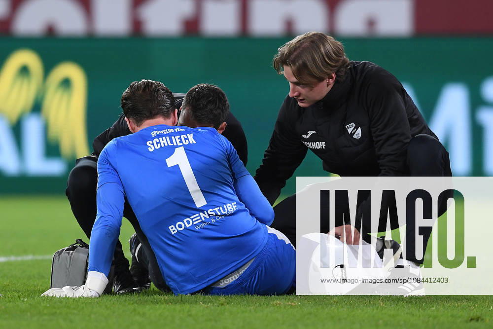 Soccer, 3rd Division, Matchday 8: Fortuna Düsseldorf vs. SC Verl on October 11, 2026, at the Merkur Spiel Arena in Düsseldorf. Timo Schlieck of Verl lies injured on the ground. DFB regulations prohibit any use of photographs as image sequences and or quasi-video. xRx