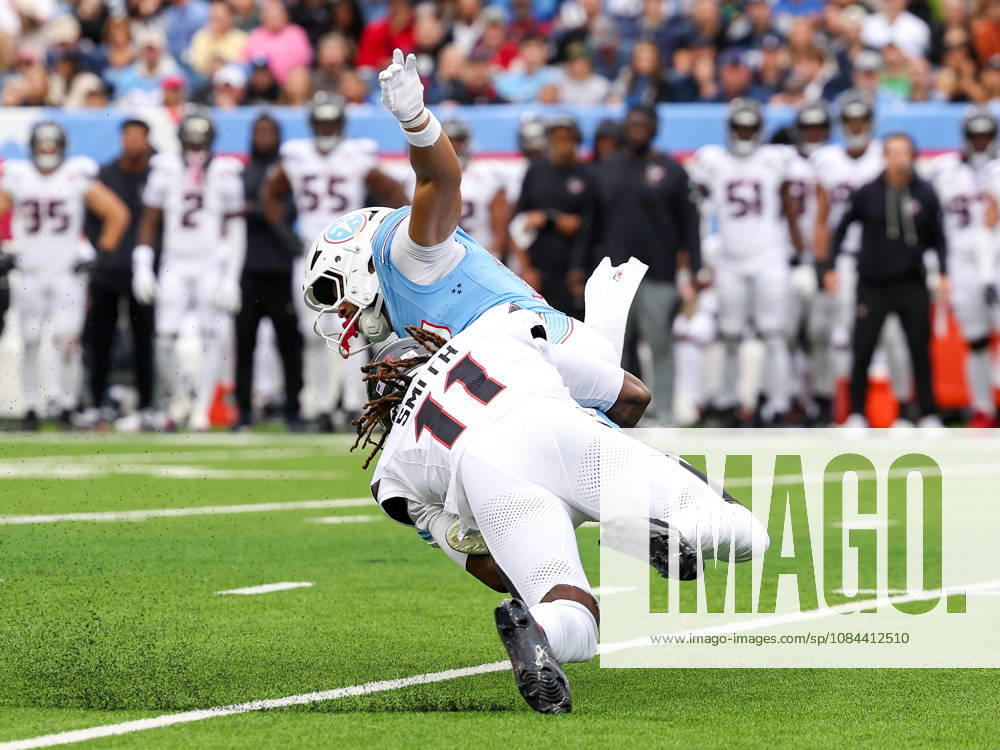 Oct 11, 2026; Nashville, TN, USA; Tennessee Titans wide receiver Chimere Dike (17) is tackled by Houston Texans cornerback Tremon Smith (11) on a punt return during the NFL, American Football Herren, USA regular season game between the Houston Texans and Tennessee Titans at Nissan Stadium. Mandatory Credit: -Cal Media NFL 2026: Texans Vs Titans OCT 11 - ZUMAc04_ 20261011_zma_c04_048