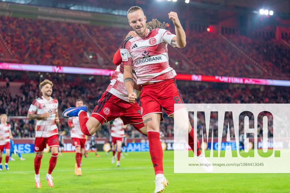 Jorrit Hendrix, Fortuna Düsseldorf, 08, celebrating after the 2-1 win, Anas Slimani, Fortuna Düsseldorf, 34, clings to him; Fortuna Düsseldorf vs. SC Verl, soccer, 3rd League, Matchday 8, 2026–27 season, December 10, 2026, DFL regulations prohibit any use of photographs as image sequences and or quasi-video, Fortuna Düsseldorf vs. SC Verl, soccer, 3. Liga, Matchday 8, 2026–27 season, October 12, 2026, Düsseldorf