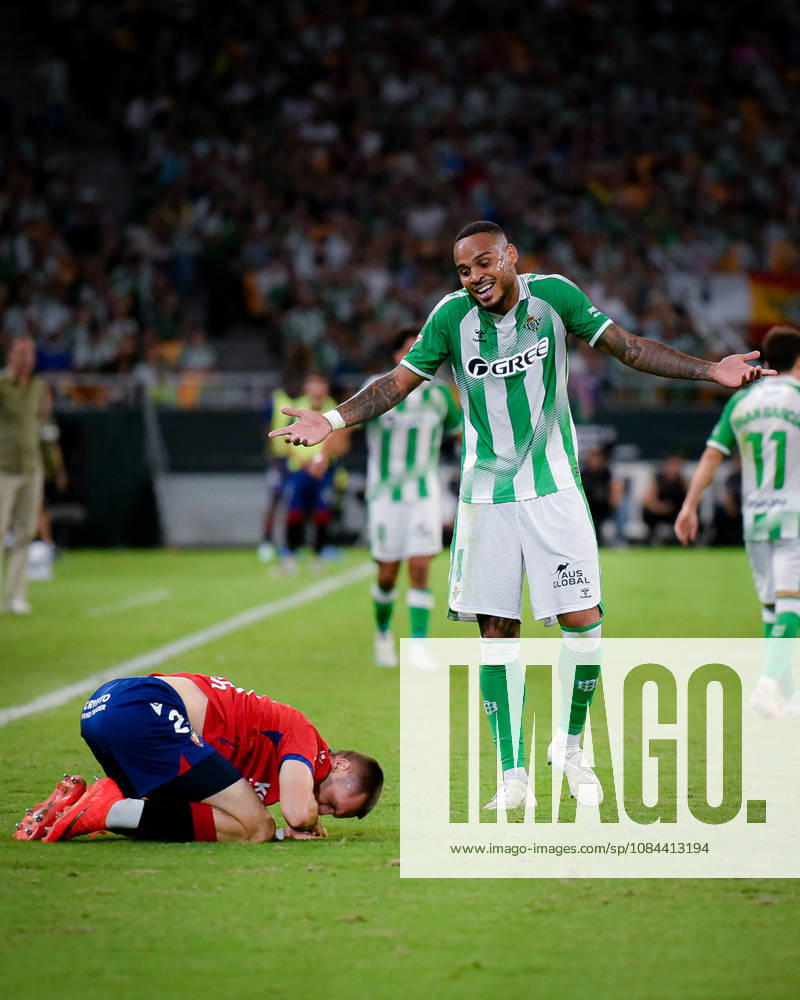 ESP LaLiga EA Sports Real Betis vs. CA Osasuna: Abel Bretones of Osasuna and Natan Bernardo De Souza of Real Betis during the LaLiga EA Sports match between Real Betis and CA Osasuna played at Benito Villamarin Stadium in Seville on October 11, 2026, in Spain. Spanish Soccer
