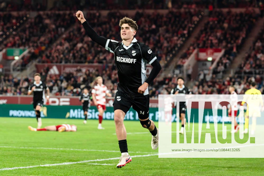 Germany 3rd Division 2026–2027: Fortuna Düsseldorf vs. SC Verl, Matchday 8, October 12, 2026, Merkur Spiel Arena, North Rhine-Westphalia. Goal to make it 2–2 by Janne Berner (SC Verl), 34th minute: Cheers, joy, emotions, goal celebration