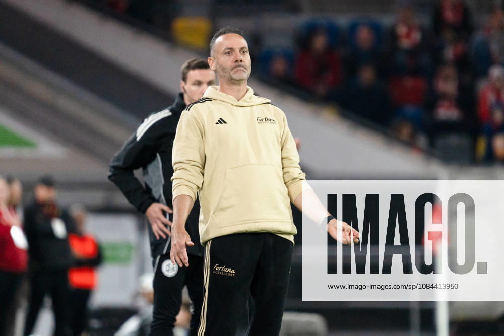 Germany 3rd Division 2026–2027: Fortuna Düsseldorf vs. SC Verl, Matchday 8, October 12, 2026, Merkur Spiel Arena, North Rhine-Westphalia; Alexander Ende, Fortuna Düsseldorf, Coach: Frustration, Anger, Emotions, Sadness