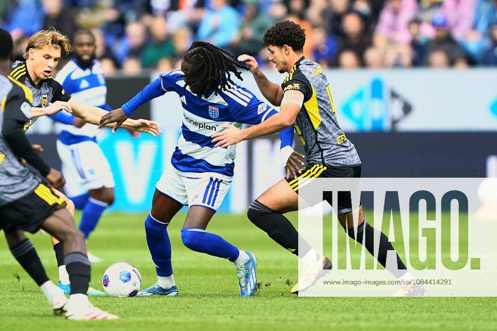 2026-10-11 VriendenLoterij Eredivisie: PEC Zwolle v SC Cambuur ZWOLLE, NETHERLANDS - OCTOBER 11: Ibrahim Cissoko of PEC Zwolle and Ismaël Baouf of SC Cambuur during the VriendenLoterij Eredivisie match between PEC Zwolle and SC Cambuur at Mac3Park Stadion on October 11, 2026 in Zwolle, Netherlands. Zwolle Mac3Park Stadion Netherlands Content not available for redistribution in The Netherlands directly or indirectly through any third parties.