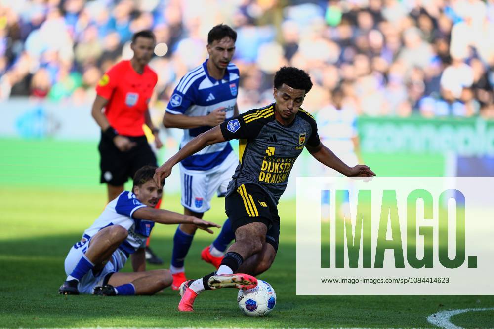 2026-10-11 VriendenLoterij Eredivisie: PEC Zwolle v SC Cambuur ZWOLLE, NETHERLANDS - OCTOBER 11: Jason Ceka of SC Cambuur during the VriendenLoterij Eredivisie match between PEC Zwolle and SC Cambuur at Mac3Park Stadion on October 11, 2026 in Zwolle, Netherlands. Zwolle Mac3Park Stadion Netherlands Content not available for redistribution in The Netherlands directly or indirectly through any third parties.