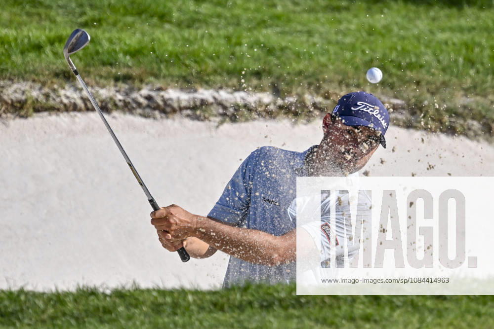 JACOB SKOV OLESEN of Denmark hit the ball out of the bunker during the Open de Espao±a presented by Madrid at Club de Campo Villa de Madrid on October 11, 2026 in Madrid, Spain. Madrid Spain - ZUMAc312 20261011_zsp_c312_247