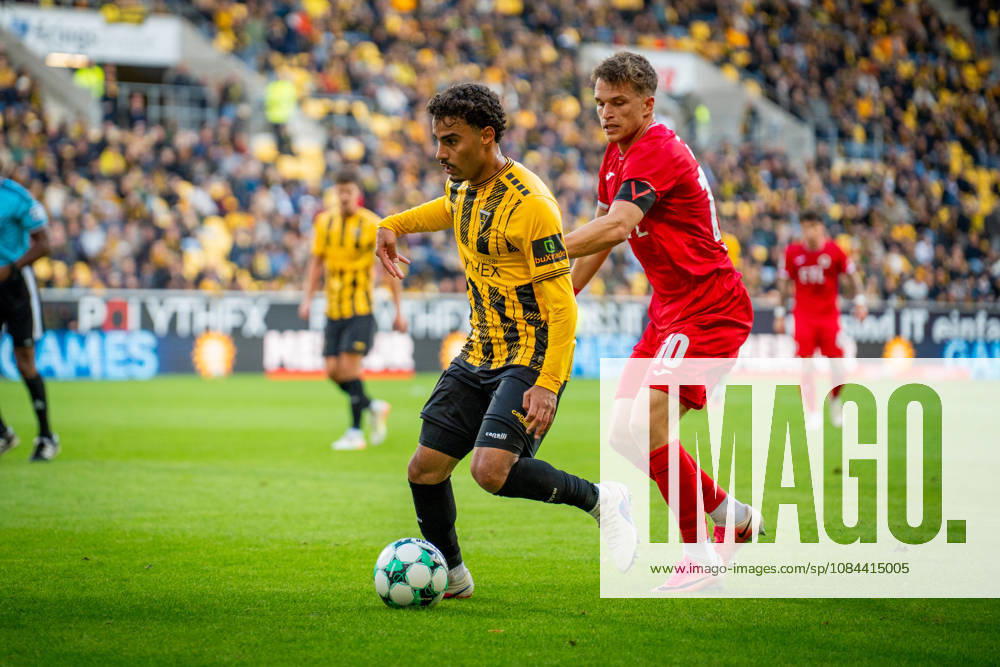 Mehdi Loune, Alemannia Aachen, 10, and David Otto, FC Viktoria Cologne, 10; TSV Alemannia Aachen vs. FC Viktoria Cologne, soccer, 3rd Division, Matchday 8, 2026–2027 season, October 11, 2026 DFB regulations prohibit any use of photographs as image sequences and or quasi-video TSV Alemannia Aachen vs. FC Viktoria Cologne, soccer, 3. Liga, Matchday 8, 2026–2027 season, October 11, 2026, Aachen