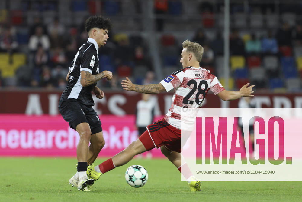 Andre Leipold of SC Verl and Sascha Risch of Fortuna Düsseldorf battle for the ball during the 3. Liga match between Fortuna Düsseldorf and SC Verl at the Merkur Spiel Arena on October 11, 2026, in Düsseldorf, Germany. Photo by Oliver Kaelke, DeFodi Images. Andre Leipold of SC Verl and Sascha Risch of Fortuna Düsseldorf battle for the ball during the 3. Liga match between Fortuna Düsseldorf and SC Verl at Merkur Spiel Arena on October 11, 2026 in Düsseldorf, Germany. Photo by Oliver Kaelke, DeFodi Images. DFB and DFL regulations prohibit any use of photographs as image sequences and or quasi-video. Photo by Oliver Kaelke, DeFodi Images.