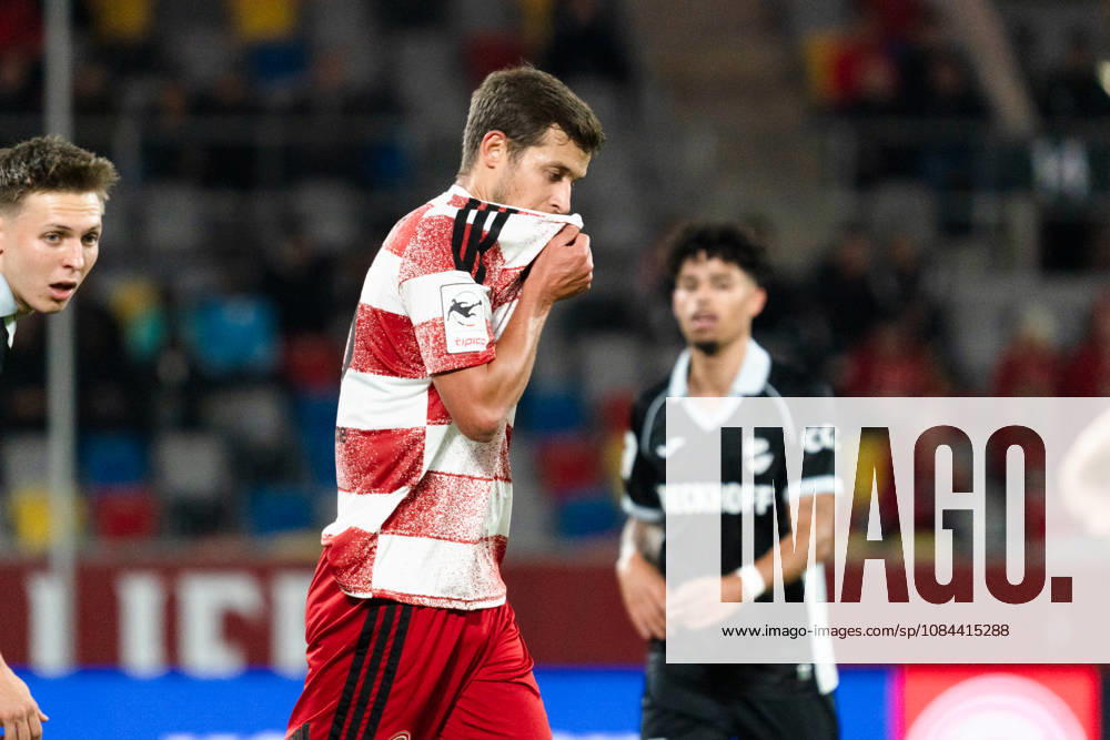 Germany 3rd Division 2026–2027 Fortuna Düsseldorf vs. SC Verl Matchday 8, October 12, 2026, Merkur Spiel Arena, North Rhine-Westphalia, Tim Oberdorf, Fortuna Düsseldorf, 15: Frustration, Anger, Emotions, Sadness