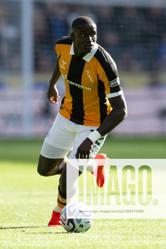 Hull City v Everton Premier League Nobel Mendy of Hull City during the Premier League match between Hull City and Everton at the MKM Stadium, Hull. 11 10 2026 UK Newspapers OUT
