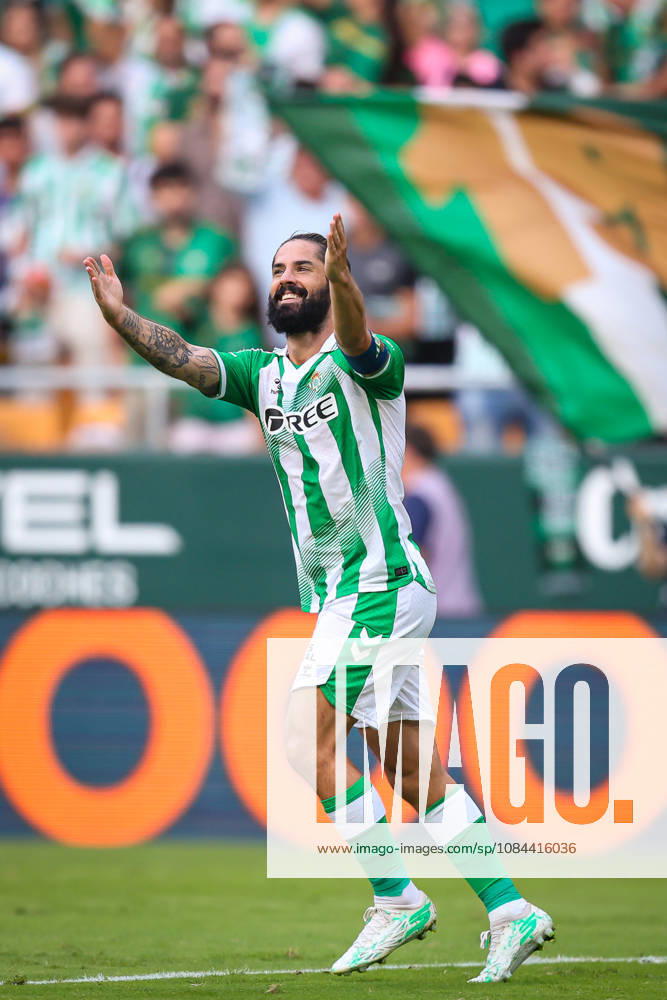 Real Betis and CA Osasuna - LaLiga EA Sports SEVILLA, SPAIN - OCTOBER 11: Francisco Alarcon Isco of Real Betis celebrates after scoring his team s first goal during the LaLiga EA Sports 2026 27 match between Real Betis and CA Osasuna at La Cartuja Stadium on October 11, 2026 in Sevilla, Spain. (Photo by Rafael Roman Photo Players Images Magara Press) Sevilla La Cartuja Stadium Spain