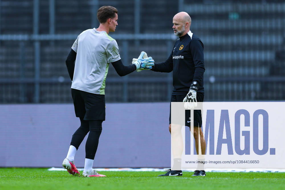 GC Zurich vs. BSC Young Boys, Brack Super League, October 11, 2026; Stephan Flückiger, coaching staff, BSC Young Boys, right, and Marvin Keller 1, BSC Young Boys in the Brack Super League match between Grasshopper Club Zurich (GCZ) and BSC Young Boys (YB) on October 11, 2026, at Letzigrund Stadium in Zurich, Switzerland; Zurich, Letzigrund Stadium, Zurich, Switzerland