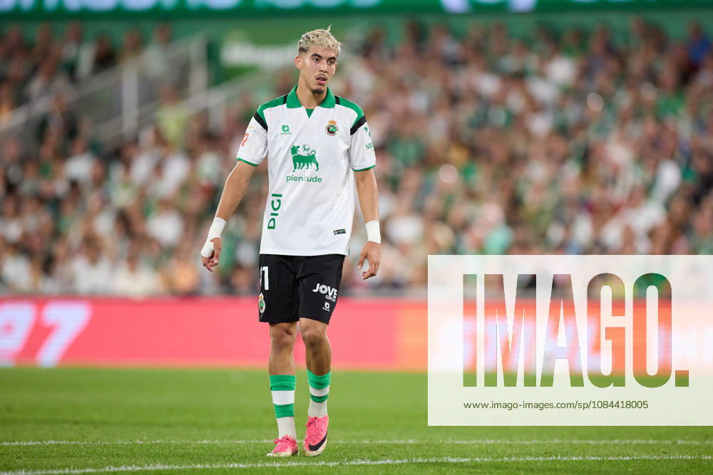 Yassir Zabiri of Real Racing Club de Santander looks on during the LaLiga EA Sports match between Real Racing Club de Santander and Valencia CF at Campos de de El Sardinero on October 11, 2026, in Santander, Spain. Santander Spain - ZUMAa181 20261011_zaa_a181_352