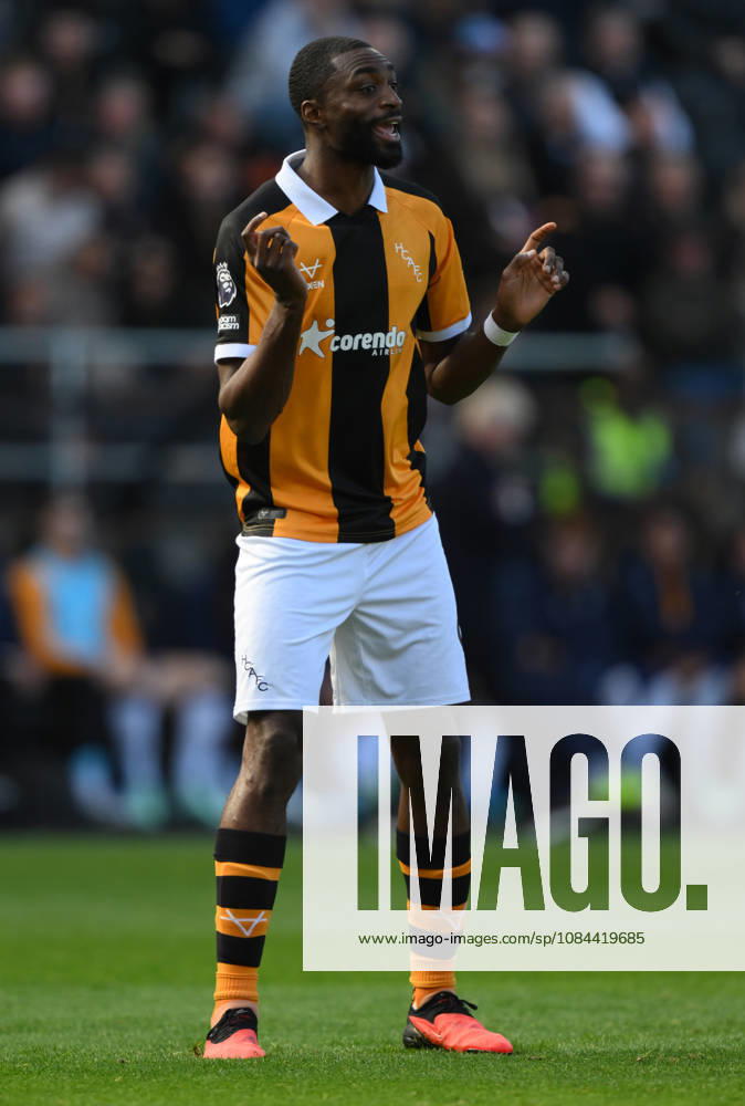 Hull City v Everton Premier League Hull City s Semi Ajayi during the Premier League match at the MKM Stadium, Hull 11 10 2026 UK Newspapers OUT