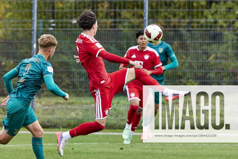 B-Junior Bundesliga DFB Youth League, FC Bayern Munich U17 vs. FC Augsburg U17, Munich FC Bayern, Munich FC Bayern U17, Augsburg FC, Augsburg FC U17, October 11, 2026, at the FC Bayern Campus in Munich; KRASNIQI Florent, FC Bayern Munich U17, right winger, No. 9, FCB9, sportworld, FC Bayern Campus, Munich, Bavaria, Germany