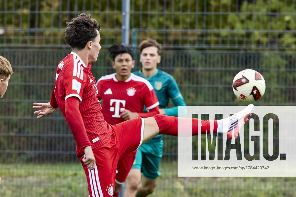 B-Junior Bundesliga DFB Youth League, FC Bayern Munich U17 vs. FC Augsburg U17, Munich FC Bayern, Munich FC Bayern U17, Augsburg FC, Augsburg FC U17, October 11, 2026, at the FC Bayern Campus in Munich; KRASNIQI Florent, FC Bayern Munich U17, right winger, No. 9, FCB9, sportworld, FC Bayern Campus, Munich, Bavaria, Germany