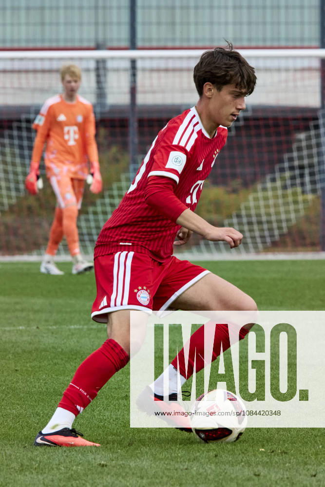 B-Junior Bundesliga DFB Youth League, FC Bayern Munich U17 vs. FC Augsburg U17, Munich FC Bayern, Munich FC Bayern U17, Augsburg FC, Augsburg FC U17, October 11, 2026, at the FC Bayern Campus in Munich, Deni ZUBOVIC, FC Bayern Munich U17, Attacking Midfielder, No. 10, FCB10, Sportworld, Munich FC Bayern Campus, Bavaria, Germany