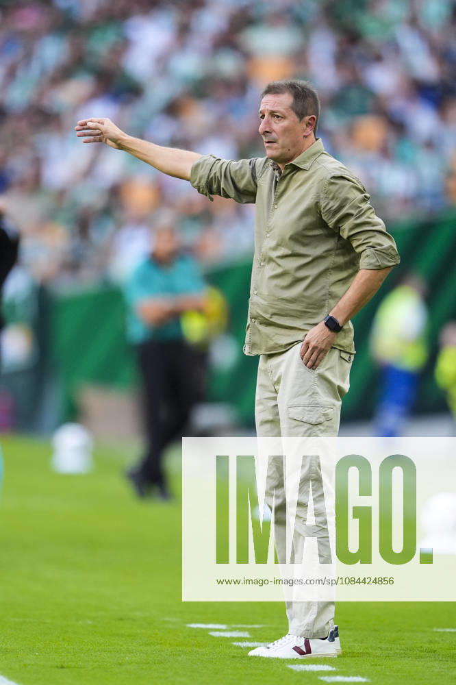 Luis Miguel Ramis, head coach of CA Osasuna, gestures during the Spanish league, LaLiga EA Sports, football match played between Real Betis and CA Osasuna at La Cartuja stadium on October 11, 2026, in Sevilla, Spain. Sevilla Spain - ZUMAa181 20261011_zaa_a181_254
