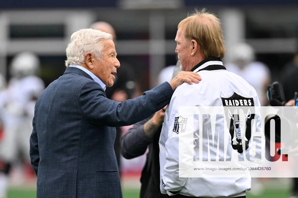 Oct 11, 2026; Foxborough, MA, USA; New England Patriots owner Robert Kraft (left) and Las Vegas Raiders controlling owner Mark Davis (right) talk before a game at Gillette Stadium. Mandatory Credit: -Cal Media Foxborough USA - ZUMAc04_ 20261011_zma_c04_129