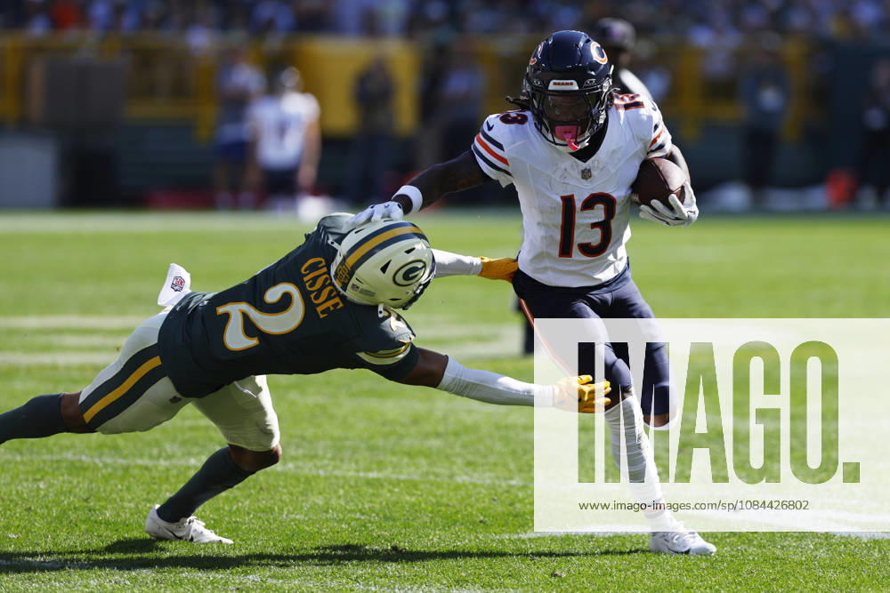 GREEN BAY, WI - OCTOBER 11: Green Bay Packers cornerback Brandon Cisse (2) reaches for Chicago Bears wide receiver Zavion Thomas (13) during a game between the Green Bay Packers and the Chicago Bears on October 11, 2026 at Lambeau Field in Green Bay, WI. (Photo by Larry Radloff Icon Sportswire) NFL, American Football Herren, USA OCT 11 Bears at Packers Icon2610113363