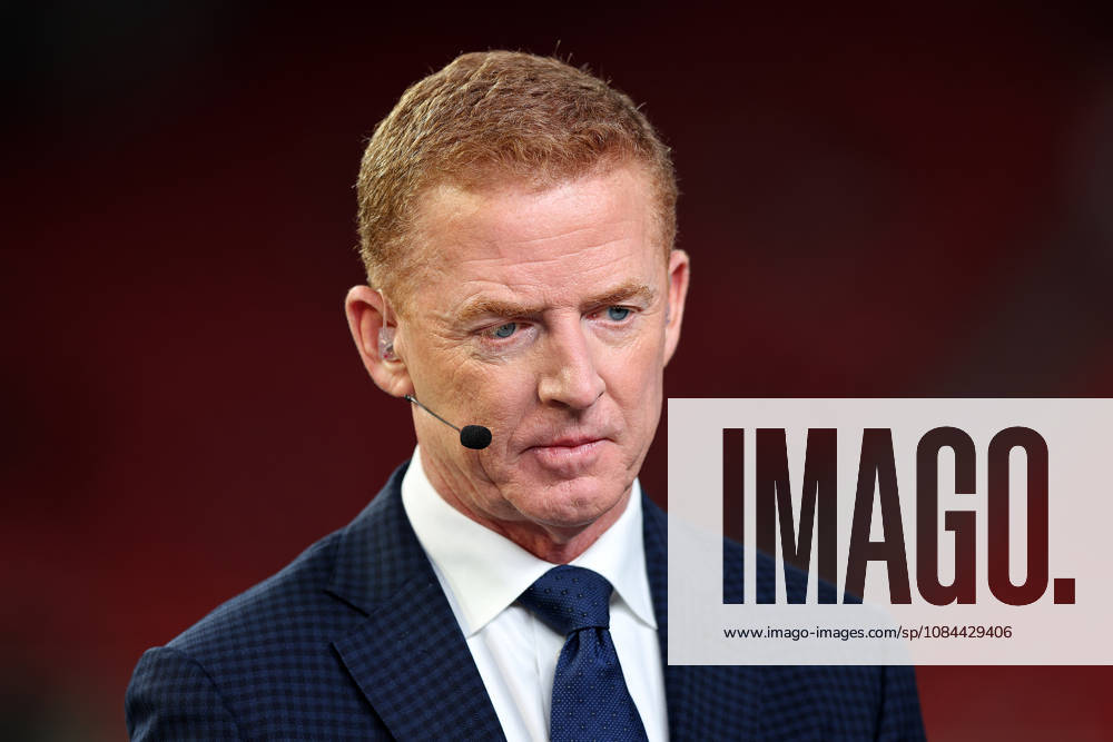 ATLANTA, GA - OCTOBER 11: Jason Garrett before the Sunday evening NFL, American Football Herren, USA game between the Atlanta Falcons and the Baltimore Ravens on October 11, 2026 at the Mercedes-Benz Stadium in Atlanta, Georgia. (Photo by David J. Griffin Icon Sportswire) NFL: OCT 11 Ravens at Falcons Icon95326101112