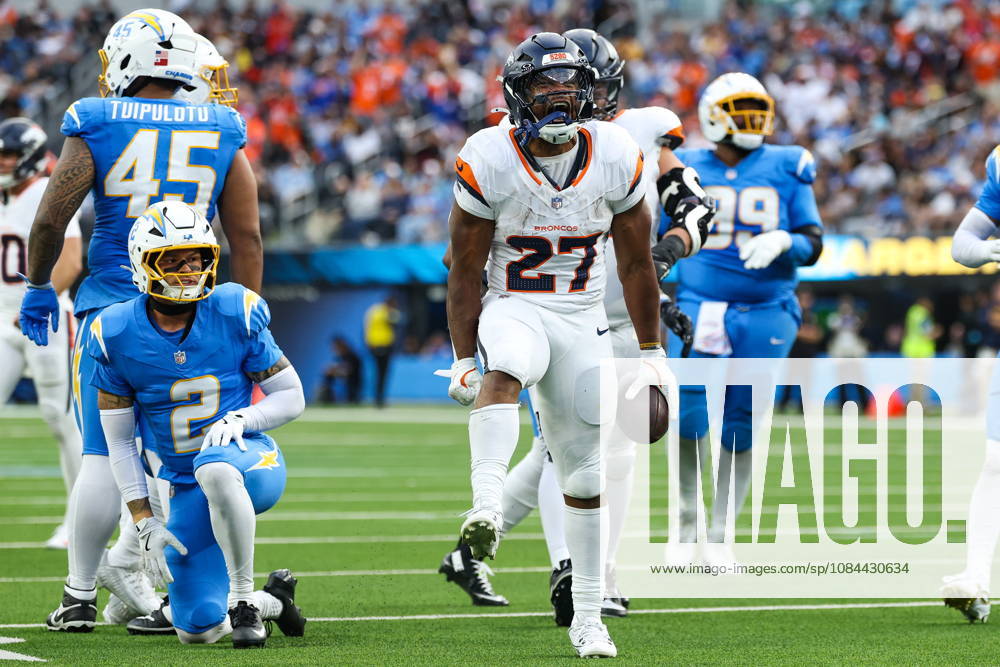 NFL, American Football Herren, USA - Los Angeles Chargers vs Denver Broncos Denver Broncos running back J.K. Dobbins (27) celebrates after running for a first down during the second half of an NFL football game against the Los Angeles Chargers at SoFi Stadium in Inglewood, California, USA, 11 October 2026. INGLEWOOD CALIFORNIA UNITED STATES