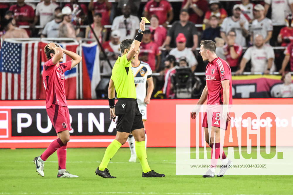 ST. LOUIS, MO - OCTOBER 11: Chris Durkin (8) of the St. Louis CITY SC gets a red card from referee Joe Dickerson while Daniel Edelman (24) of the St. Louis CITY SC reacts during the MLS, Fussball Herren, USA regular season match where St. Louis CITY SC hosted LA Galaxy on Sunday October 11th, 2026, at Energizer Park in St. Louis City, MO. (Photo by Rick Ulreich Icon Sportswire) SOCCER: OCT 11 MLS St. Louis CITY SC vs LA Galaxy Icon26101125