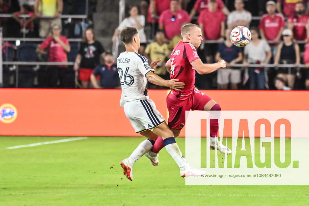ST. LOUIS, MO - OCTOBER 11: Tomas Totland (14) of the St. Louis CITY SC gets taken out by Harbor Miller (26) of the LA Galaxy drawing a penalty during the MLS, Fussball Herren, USA regular season match where St. Louis CITY SC hosted LA Galaxy on Sunday October 11th, 2026, at Energizer Park in St. Louis City, MO. (Photo by Rick Ulreich Icon Sportswire) SOCCER: OCT 11 MLS St. Louis CITY SC vs LA Galaxy Icon26101134