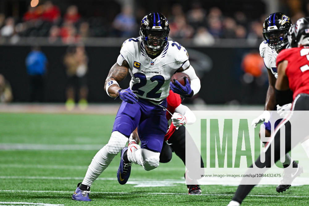 ATLANTA, GA - OCTOBER 11: Baltimore running back Derrick Henry (22) runs the ball during the NFL, American Football Herren, USA game between the Baltimore Ravens and the Atlanta Falcons on October 11th, 2026 at Mercedes-Benz Stadium in Atlanta, GA. (Photo by Rich von Biberstein Icon Sportswire) NFL: OCT 11 Ravens at Falcons Icon261011007