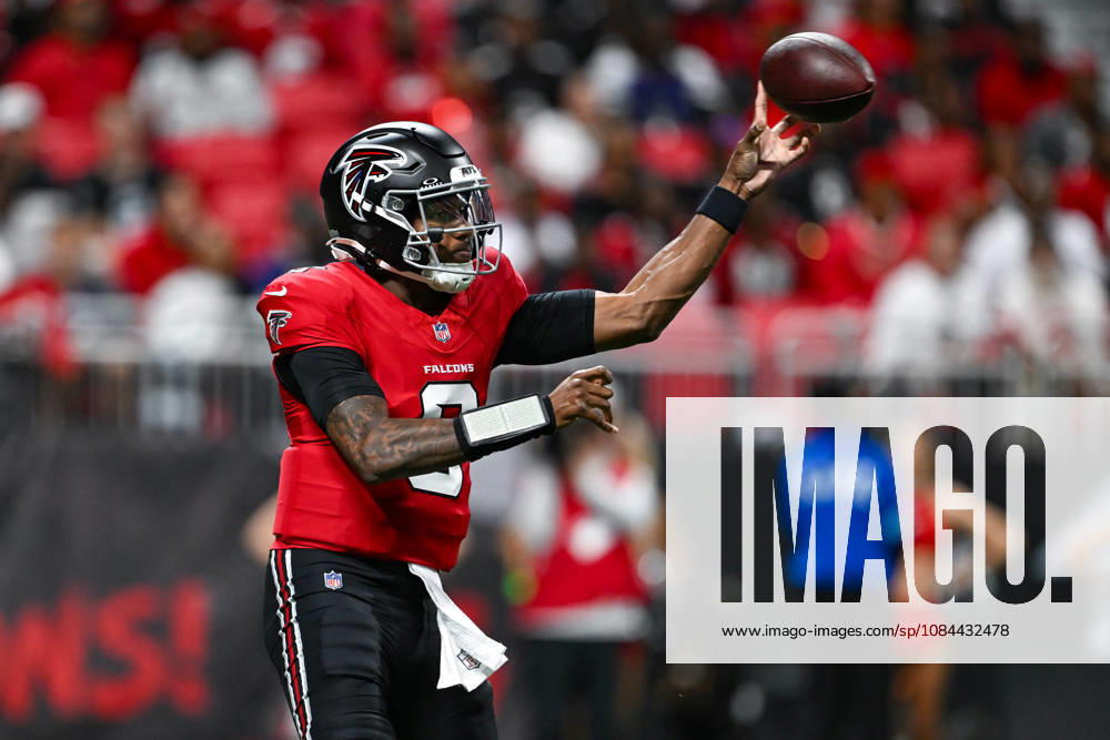 ATLANTA, GA - OCTOBER 11: Atlanta quarterback Michael Penix Jr. (9) passes the ball during the NFL, American Football Herren, USA game between the Baltimore Ravens and the Atlanta Falcons on October 11th, 2026 at Mercedes-Benz Stadium in Atlanta, GA. (Photo by Rich von Biberstein Icon Sportswire) NFL: OCT 11 Ravens at Falcons Icon261011010