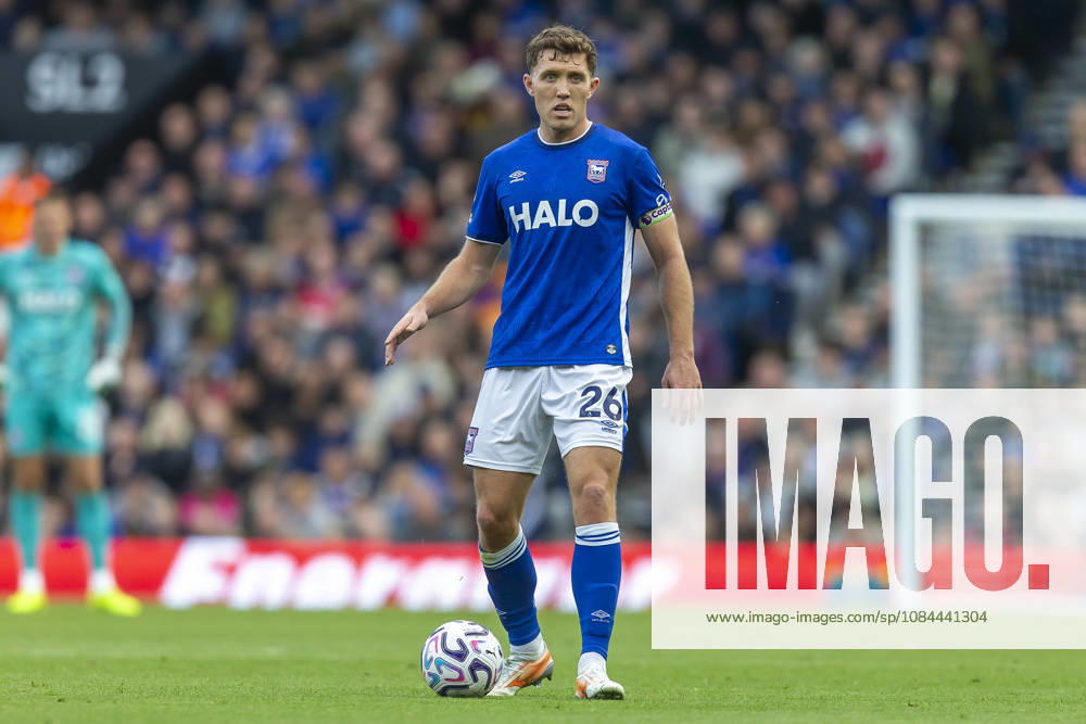 Dara O Shea of Ipswich Town on the ball during the Premier League 2026 27 match between Ipswich Town and Fulham at Portman Road on October 10, 2026 in Ipswich, England.