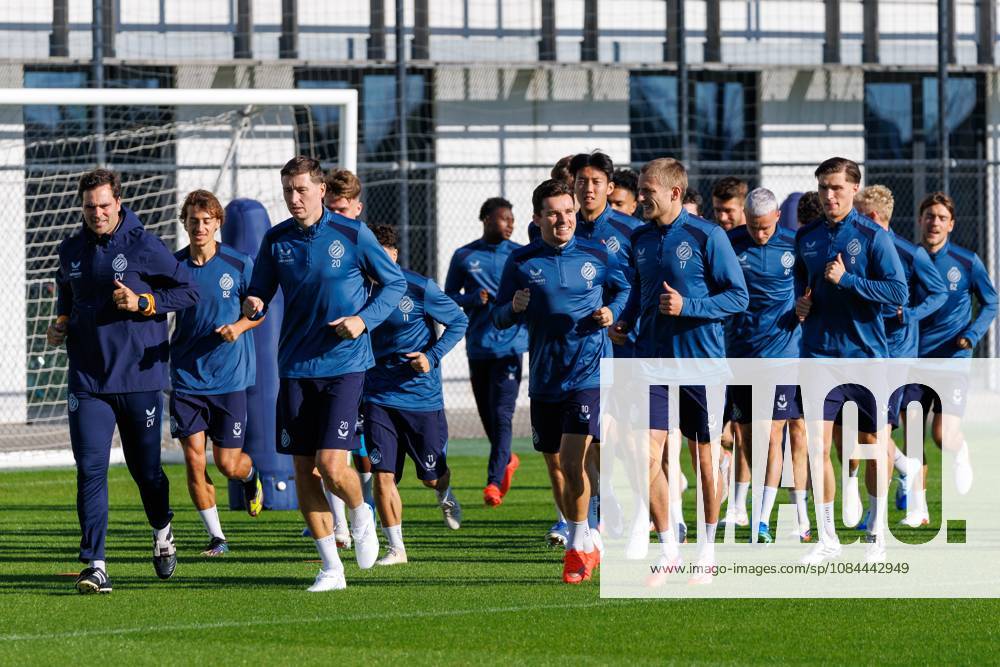 Club s players pictured in action during a training session of Belgian soccer team Club Brugge KV, Monday 12 October 2026 in Knokke-Heist. Club is preparing for the the UEFA Champions League league phase game against Italian Inter Milan. KURTxDESPLENTER x189538805x