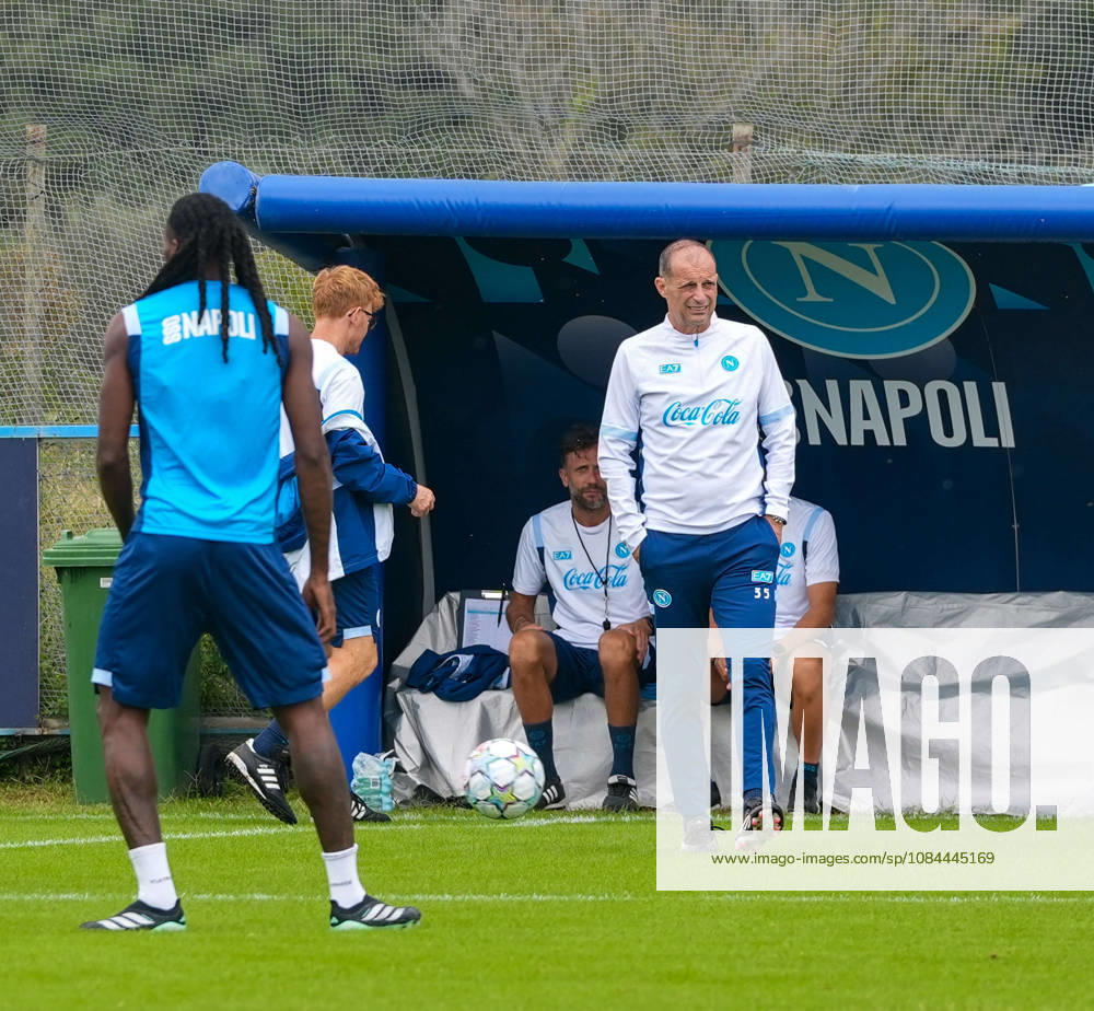 Massimiliano Allegri Head Coach of SSC Napoli During the pre-match training session for the Champions League game between Villarreal and Napoli at Castelvolturno on October 12, 2026. Castelvolturno ITALIA - ZUMAs236 20261012_aap_s236_010
