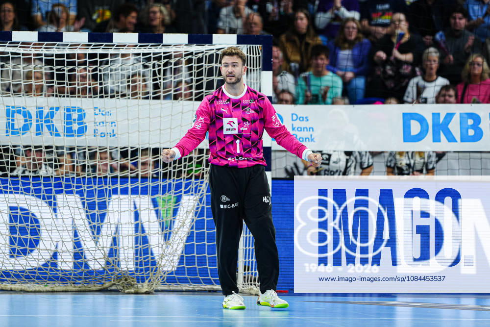 Celebration after a save by Gonzalo Perez de Vargas, THW Kiel, October 1, 2026, THW Kiel vs. Handball Club Hamburg, Handball, 1st Bundesliga, Matchday 8, 2026–2027 Season, October 11, 2026, Germany, THW Kiel vs. Handball Club Hamburg, Handball, 1st Bundesliga, Matchday 8, 2026–2027 season, October 11, 2026, Kiel