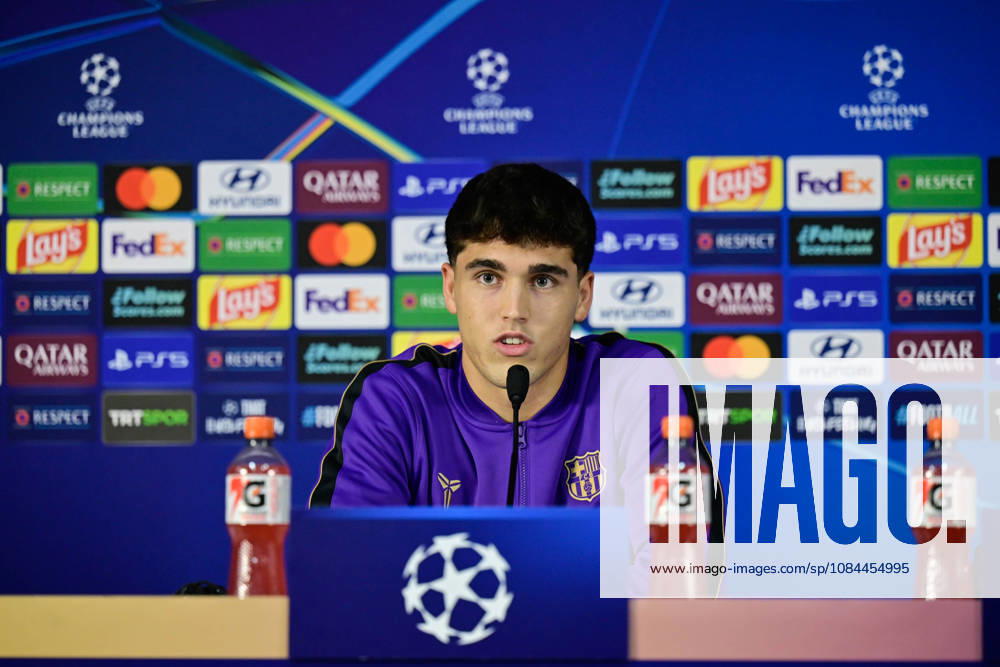 Barcelona s press conference, PK, Pressekonferenz ahead of Champions League match against Galatasaray ISTANBUL, TURKIYE - OCTOBER 12: Barcelona defender Pau Cubarsi speaks during a press conference at RAMS Park ahead of the UEFA Champions League Week 2 match against Galatasaray, on October 12, 2026 in Istanbul, Turkiye. Cem Tekkesinoglu Anadolu Istanbul Turkey. Editorial use only. Please get in touch for any other usage.