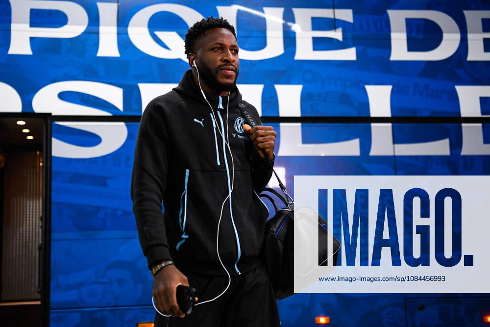 ESTAC Troyes v Olympique de Marseille - Ligue 1 McDonald s 2026 2027 Faris MOUMBAGNA of Olympique de Marseille arrive prior Ligue 1 McDonald s match between Troyes and Marseille at Stade de l Aube on October 11, 2026 in Troyes, France. Troyes France